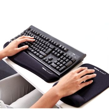 FELLOWES Handgelenkauflage Plushtouch 9252103 schwarz, für Tastatur