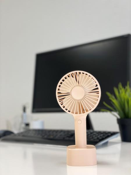 AIOLOS Ventilator PANTOU F3 10cm 67.F3LA-1 weiss, Akku, USB-C