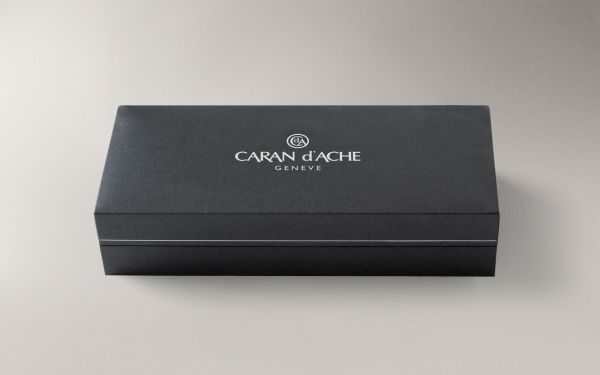 CARAN D'ACHE Roller Ecridor Golf 838.516 Palladium