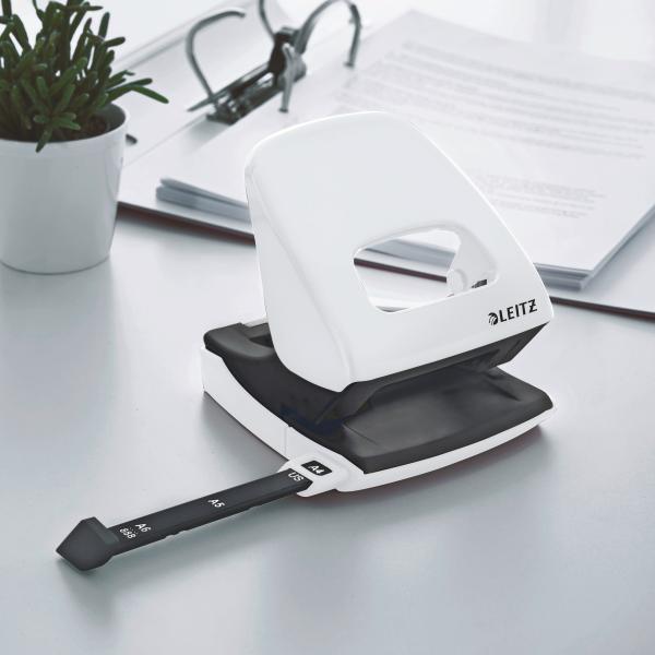 Leitz bürolocher nexxt wow 5008 5008-20-01 weiss 30 blatt - Leitz-5008-20-01-4002432393176-02.jpg