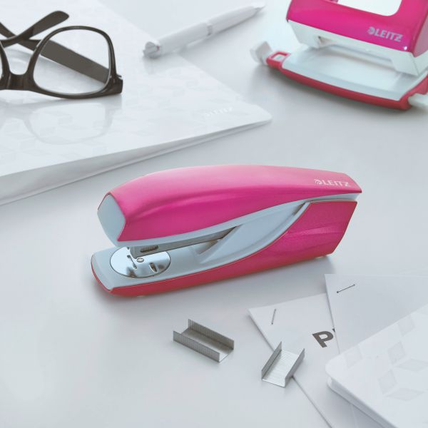 LEITZ Bürohefter NewNeXXt WOW 55021023 pink für 30 Blatt