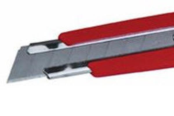 Nt cutter 18mm l-500p mit 3 klingen - Nt-l-500p-4904011010309-02.jpg