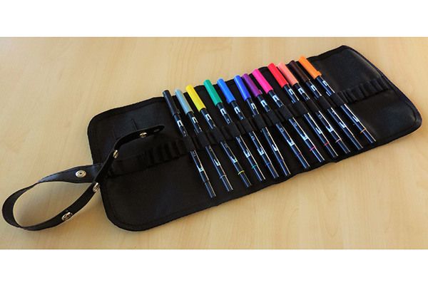 TOMBOW Fasermaler Rolltasche ABT12P1RS 12 Stück, Grundtöne