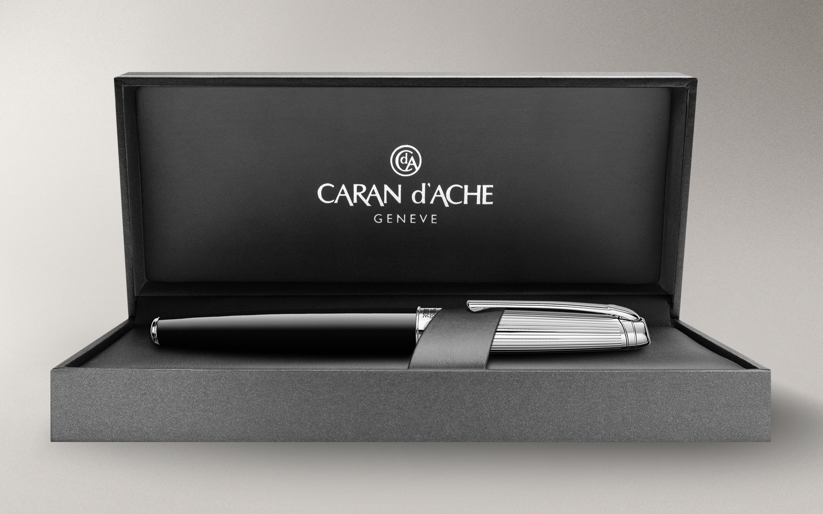 CARAN D'ACHE Roller Leman bicolor 4779.289 schwarz